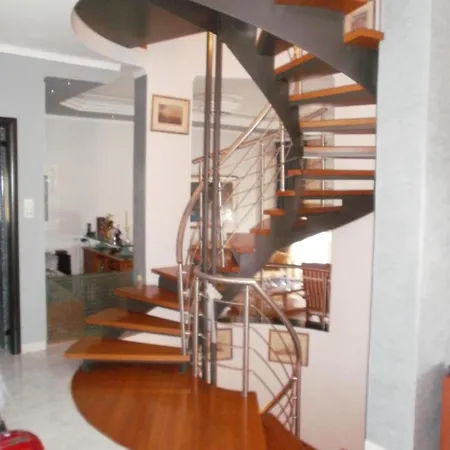 Serenity House Of An Elegant, Immaculate, Luxury Environment *